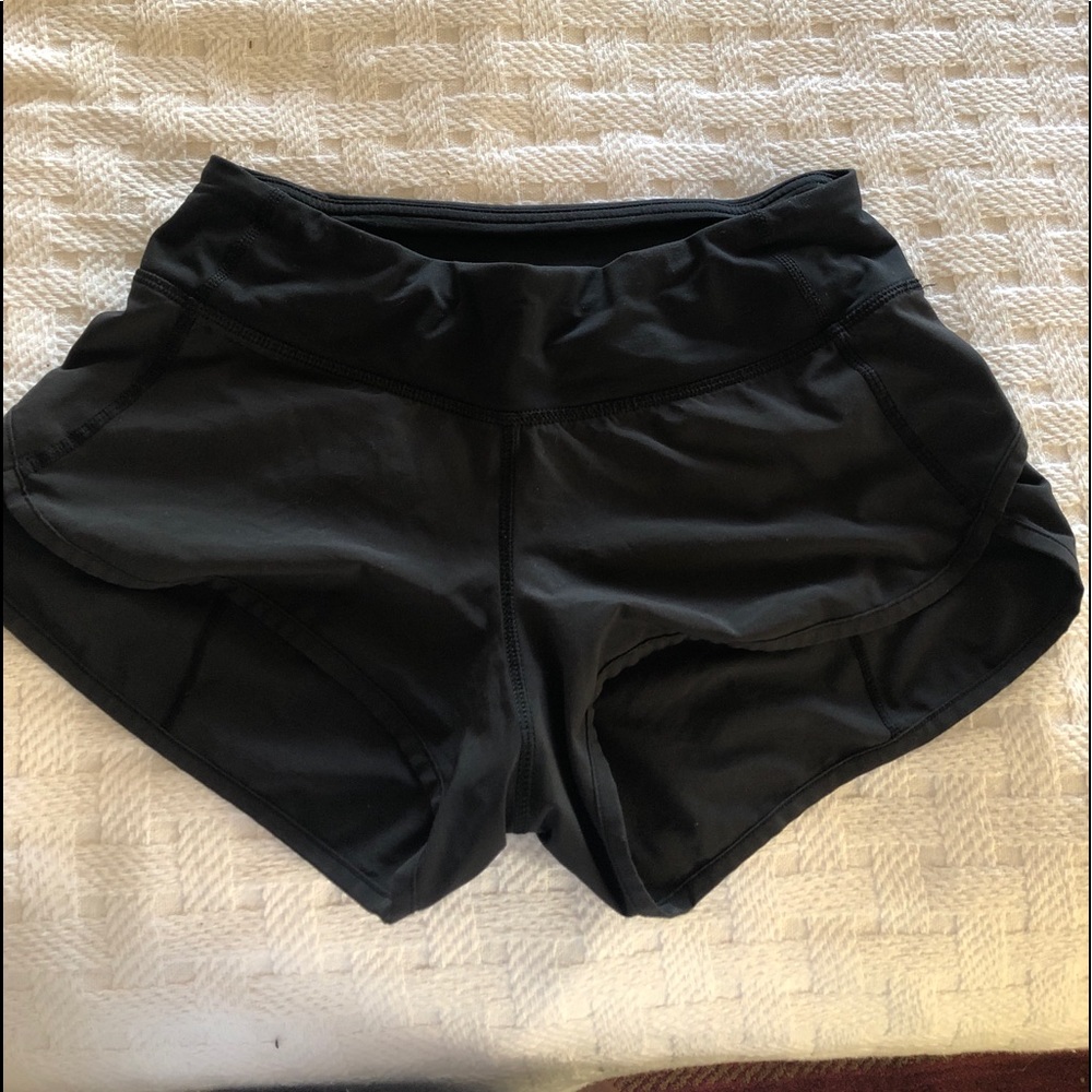 lululemon athletica hotty hot shorts